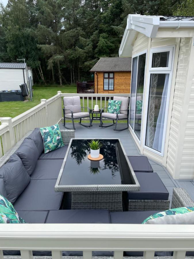 Lazy Bear Lodge Northumberland Swarland Exterior foto